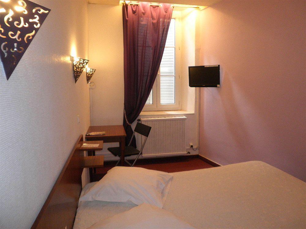 Hotel Au Nouvel 2*